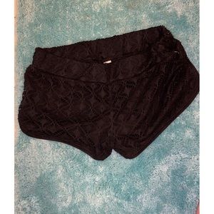 No Boundaries Short Shorts